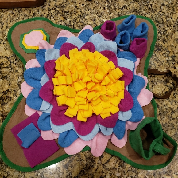Snuffle mat for small to extra small dogs. - Picture 2 of 2